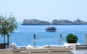 Royal Ariston Hotel
